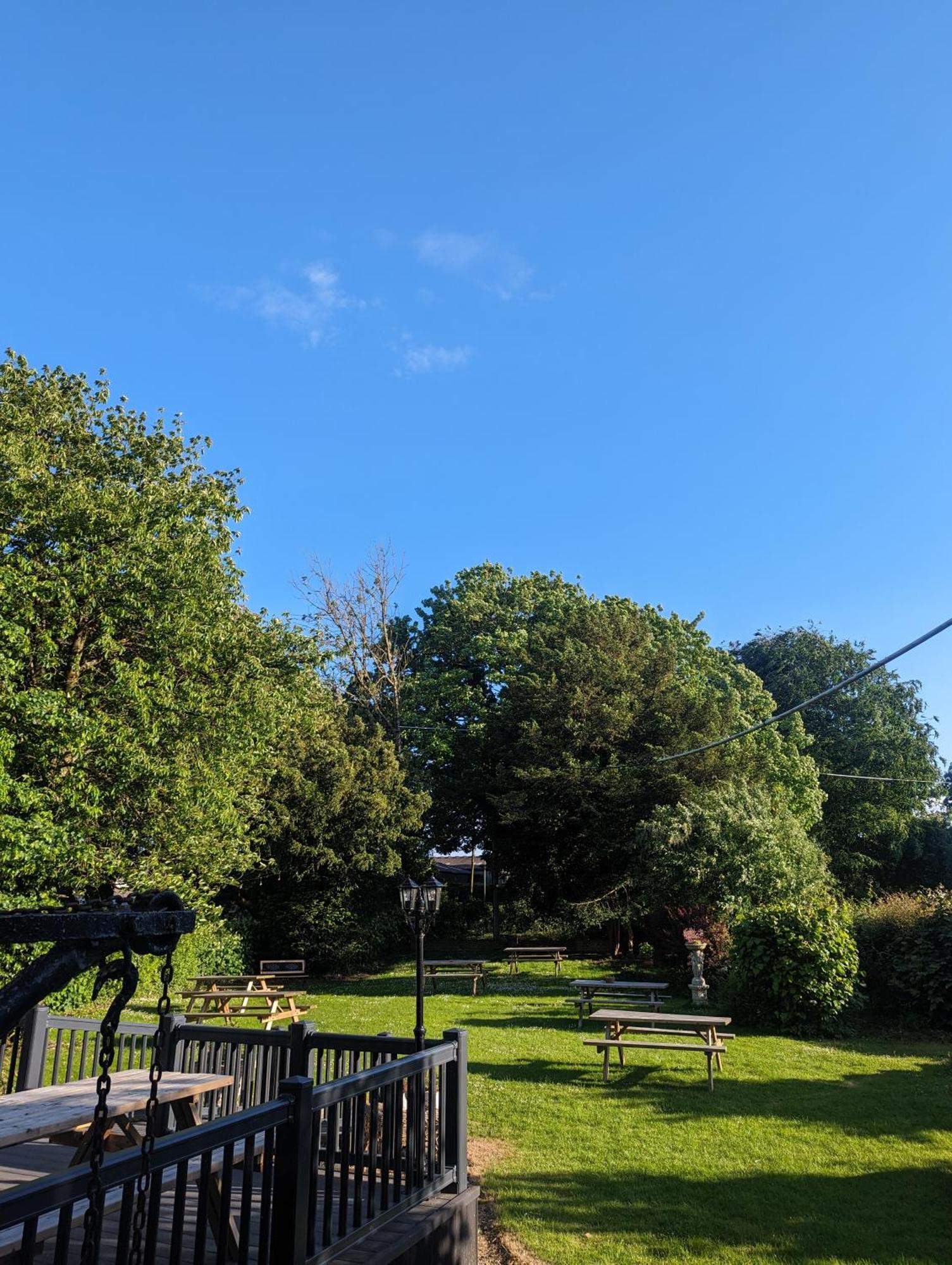 The Duke Hotel Hilmarton ภายนอก รูปภาพ
