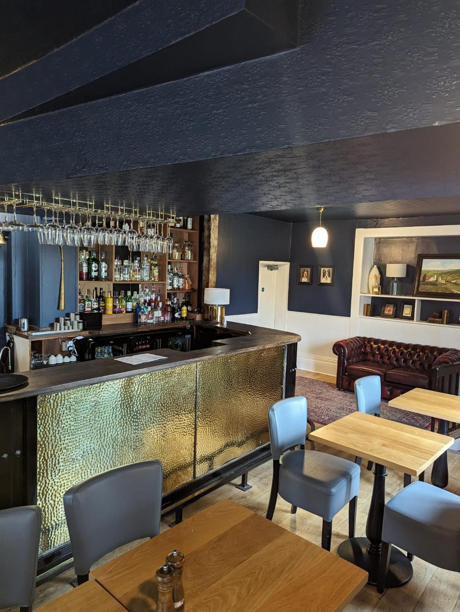 The Duke Hotel Hilmarton ภายนอก รูปภาพ