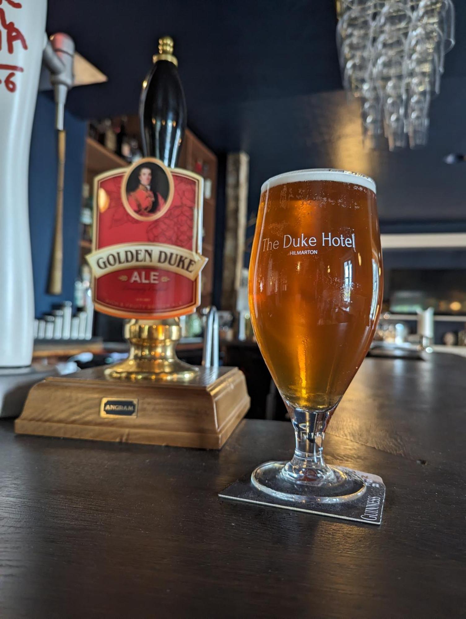 The Duke Hotel Hilmarton ภายนอก รูปภาพ